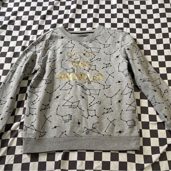 Boys size 8 out of this world sweatshirt - Picture 1 of 3